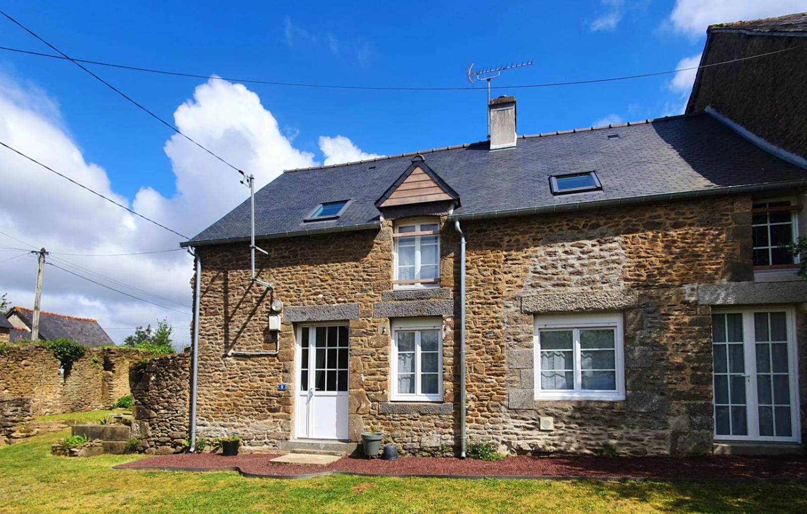 Holiday home Les Jardins Du Tertre Tresse